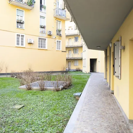 Easylife - Luminoso Sui Navigli Apartment Milan